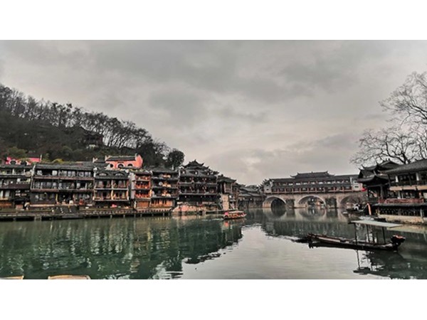 蜜桃AV网址大全公司旅遊│感恩於心，回饋於行——湖南之行